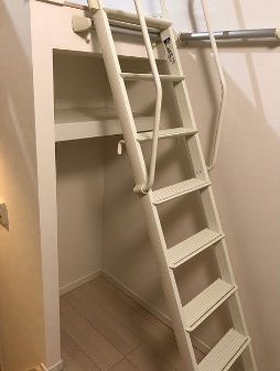 ＤＨＧ彩(ディーエイチジーアヤ)の収納|ロフト下部はクローゼット