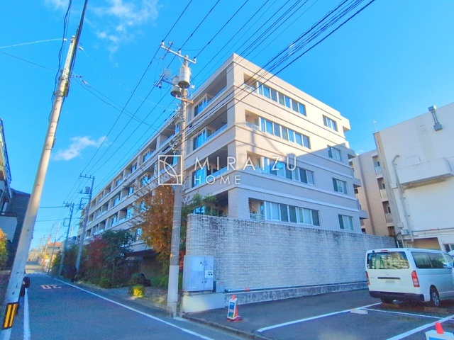 【その他】 | 暮らしにゆとりを創出する豊富な収納スペースでお部屋をきれいに広く使えます。
