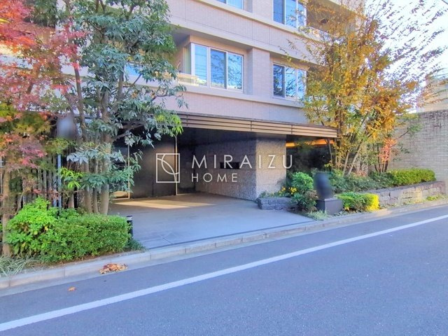 【その他共用部分】 | 日当たりの良いお家は嬉しいですよね。それぞれ価値観が分かれる箇所です、実際に内覧して日当たりの心地よさをご体感下さいね♪