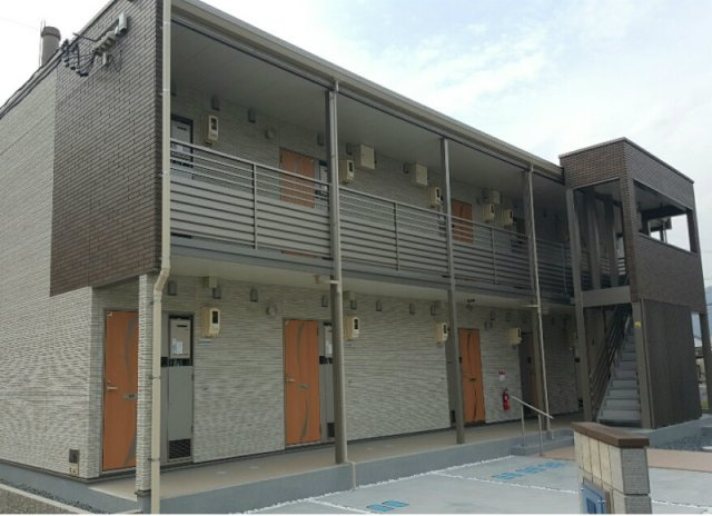 クレイノいずえの玄関