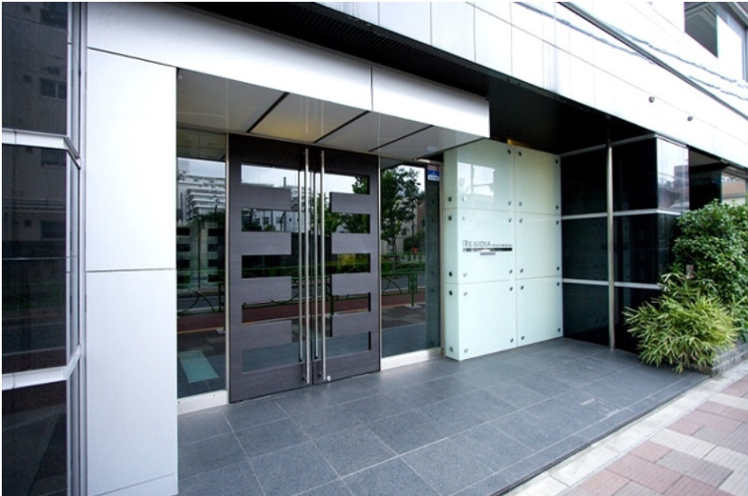 レジディア恵比寿南のエントランス