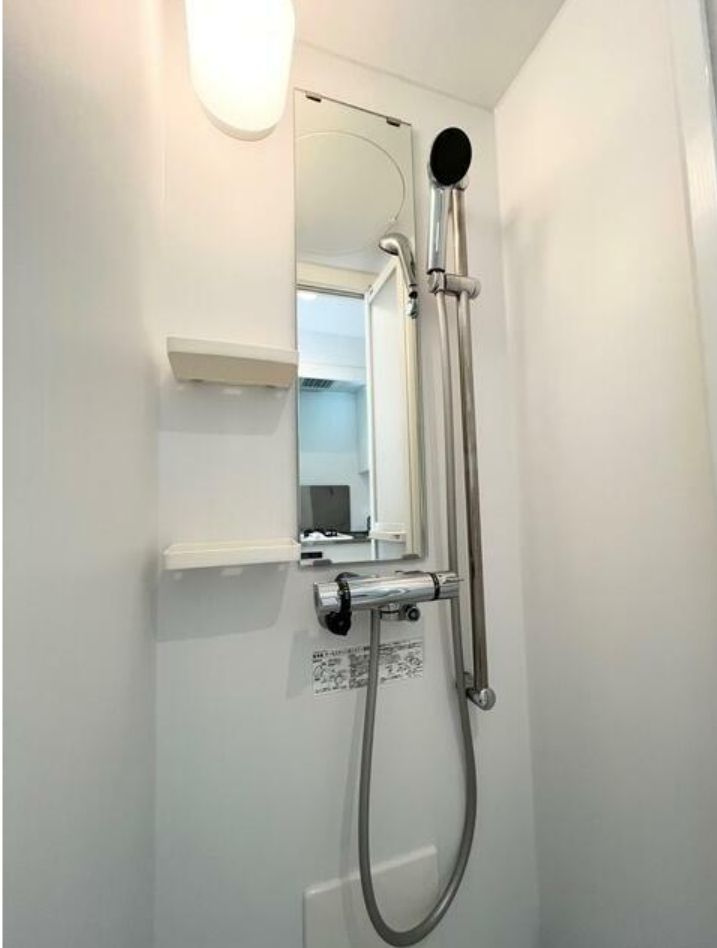 レジナヒルズの浴室|シャワールーム・トイレ別