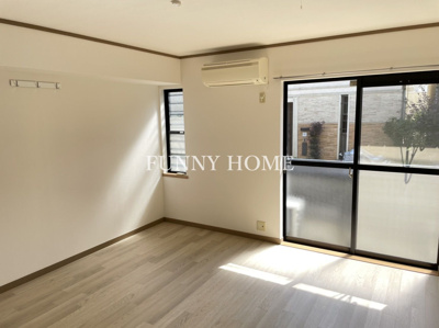 【居間・リビング】 | ヴィラ・ヴェルディA棟