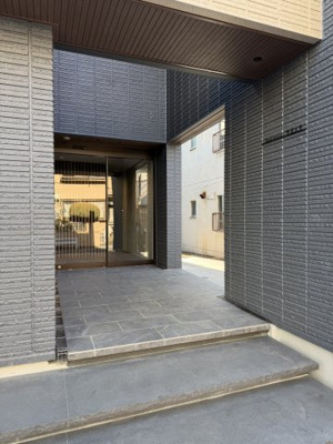 【エントランス】 | Breezemont学芸大学