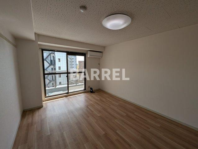 シラテック池田の居間・リビング