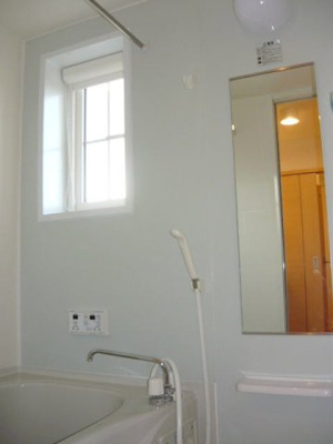 【浴室】 | アミーゴⅢＡ | きれいなお風呂です