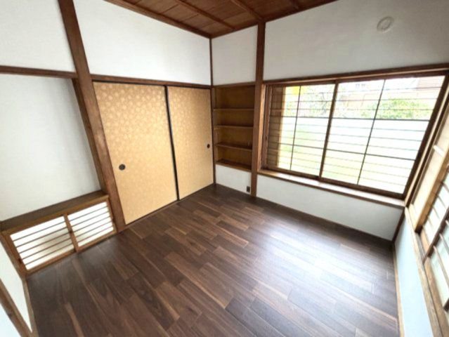 篠原本町4丁目戸建の居間・リビング