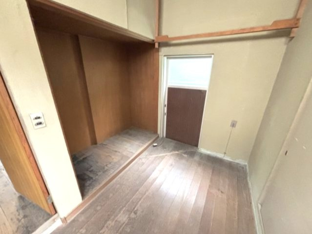 篠原本町4丁目戸建の居間・リビング