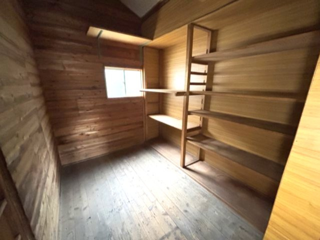 篠原本町4丁目戸建の居間・リビング