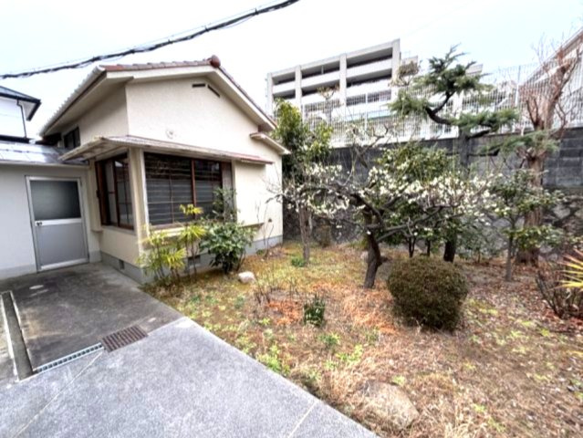 篠原本町4丁目戸建の庭