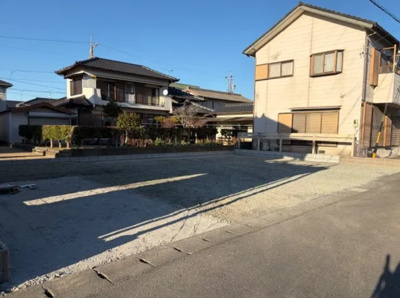 【外観】 | 掛川市葛川 新築一戸建て | 現在建築中の外観画像です。ご内覧は同じメーカーの完成物件へご案内いたしますので、いつでもご相談ください！