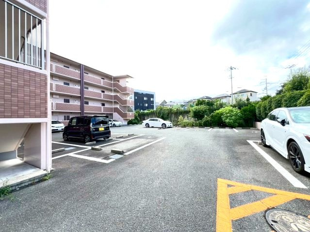 【駐車場】 | 石塚ハイム