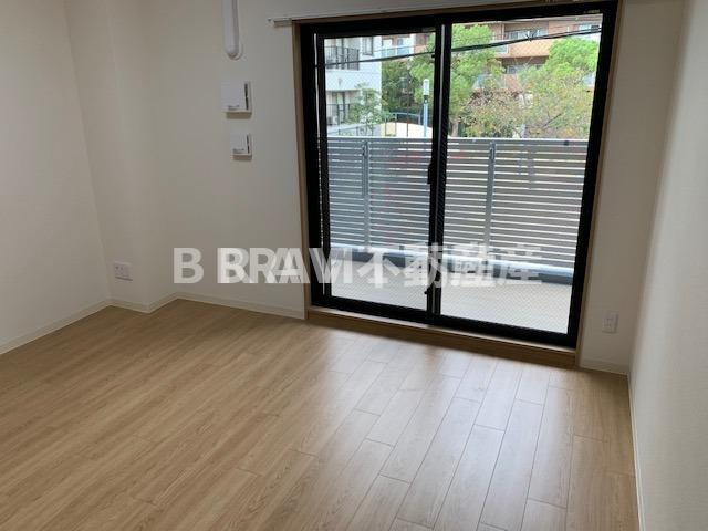 JPレジデンス大阪城東Ⅲ　BRAVI不動産の洋室|【JPレジデンス大阪城東３】落ち着いた色調の洋室です