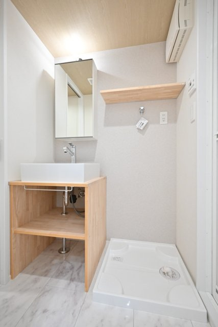 グランメゾン目黒の洗面所|広い洗面スペース