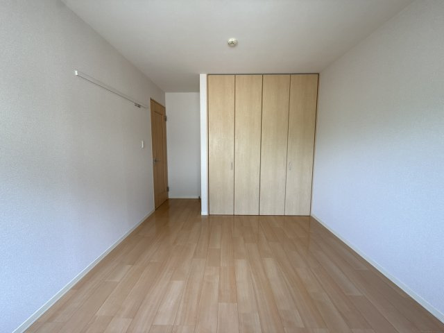 ヴィラーチェ砥堀Ｂ棟の寝室