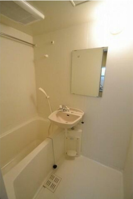 【浴室】 | ビイルーム小金井 | 反転タイプです。