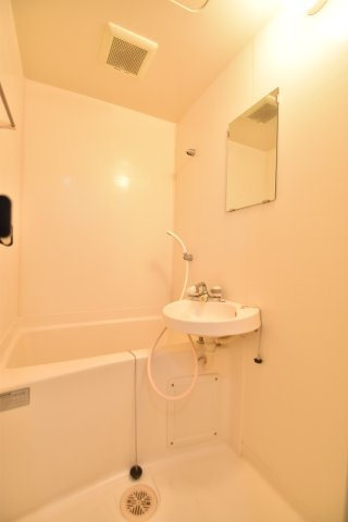 大阪市城東区野江２丁目の賃貸マンションの浴室