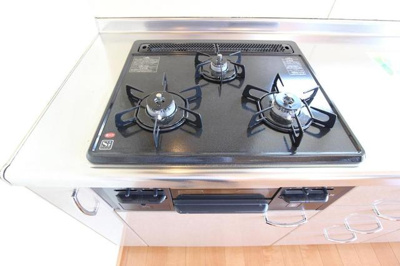 【キッチン】 | コンフォート | 3口ガスコンロです。