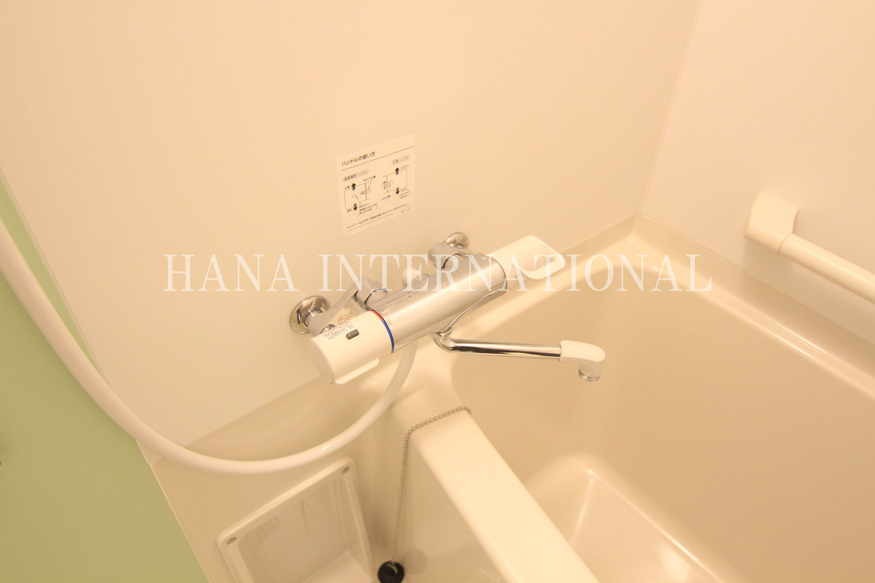 レオネクストクレストタウンＥの浴室|反転タイプ