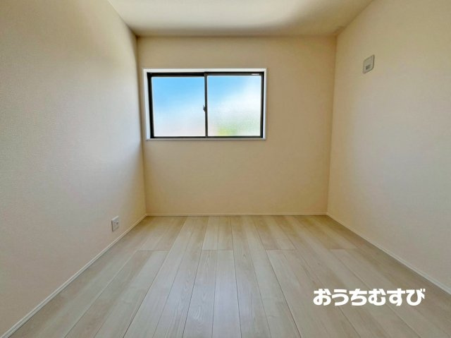 春日井市高森台5丁目(全2棟)の洋室