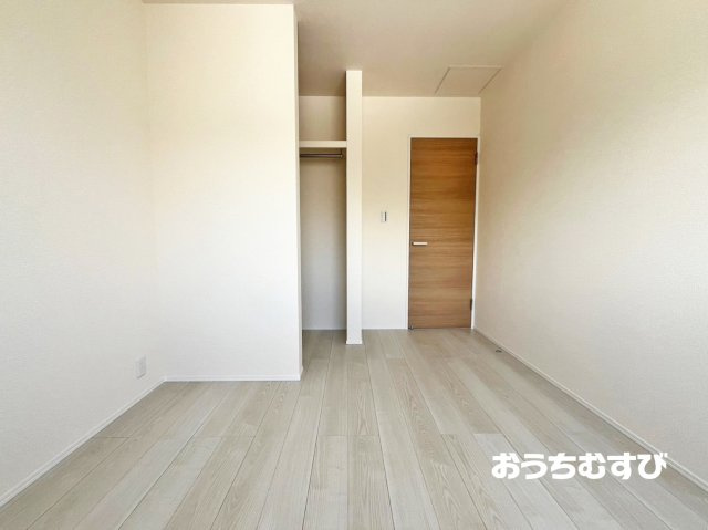 春日井市高森台5丁目(全2棟)の洋室
