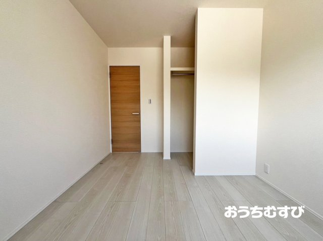 春日井市高森台5丁目(全2棟)の洋室