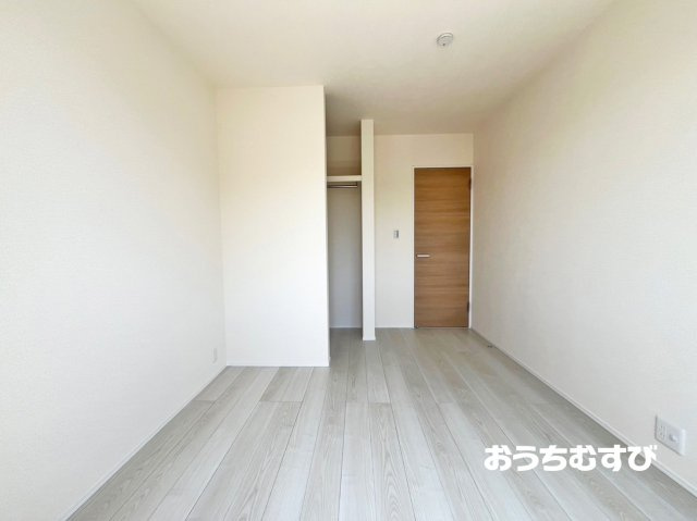 春日井市高森台5丁目(全2棟)の洋室