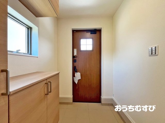 春日井市高森台5丁目(全2棟)の玄関