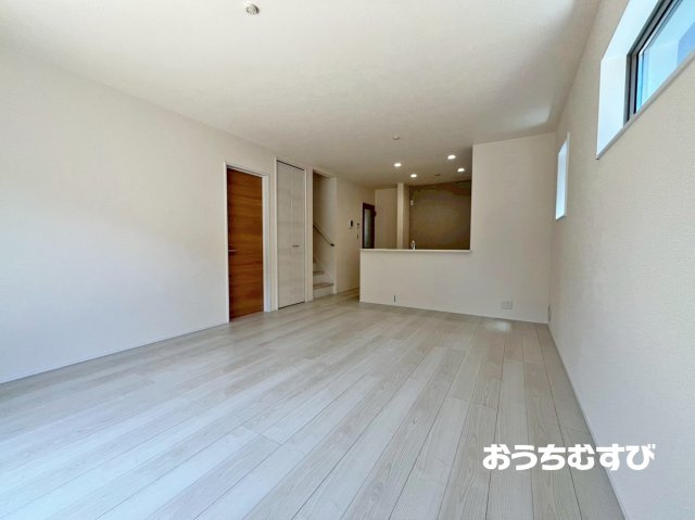 春日井市高森台5丁目(全2棟)の居間・リビング