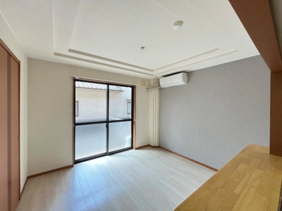 【居間・リビング】 | グレイスヴィラ | 洋室10帖