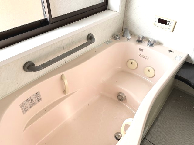 飯塚市長尾 中古戸建住宅 ＋ 倉庫の浴室|システムバス