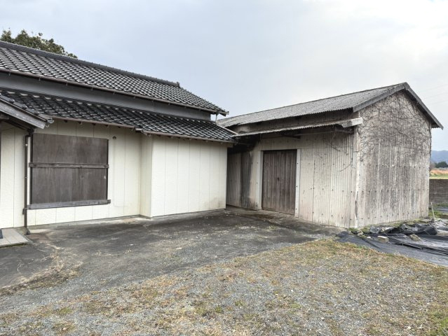 飯塚市長尾 中古戸建住宅 ＋ 倉庫の外観|建物・倉庫の外観