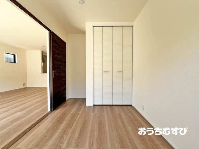 春日井市高森台5丁目(全2棟)の洋室
