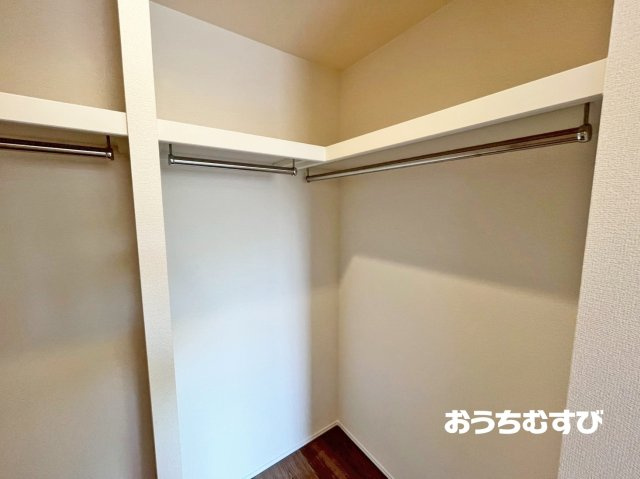 春日井市高森台5丁目(全2棟)の収納