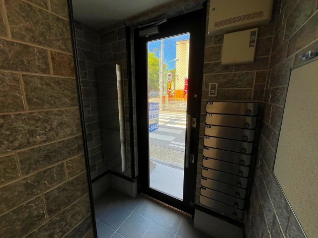 パインスコッチのエントランス