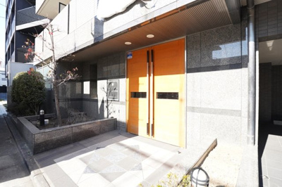 【エントランス】 | ルーブル学芸大学弐番館