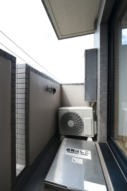 ルーブル学芸大学弐番館のバルコニー