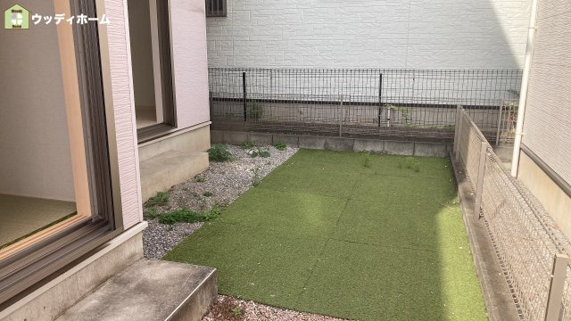 草加市谷塚仲町　中古一戸建ての庭