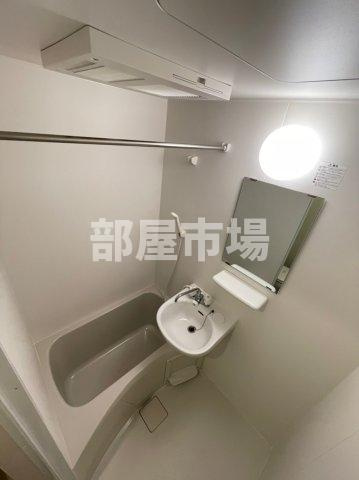 オーシャンハイツ浅草の浴室