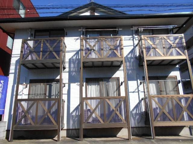 フラワーハイツの外観