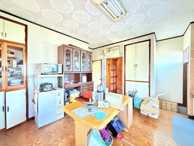 【畑付き】結城市大字結城中古住宅の居間・リビング