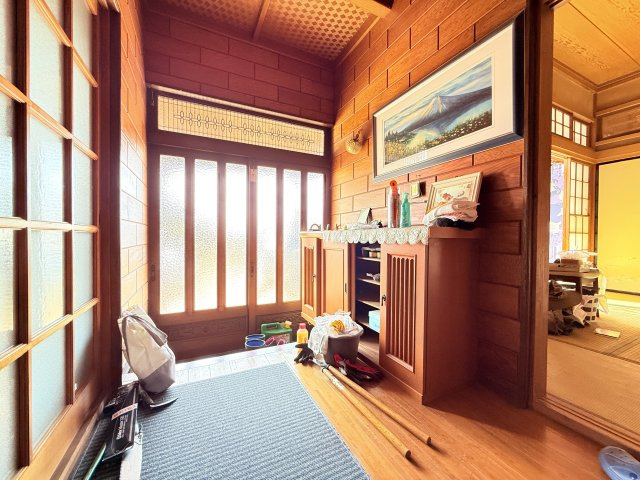 【畑付き】結城市大字結城中古住宅の玄関