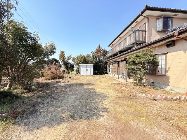 【畑付き】結城市大字結城中古住宅の駐車場