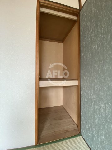 第一玉造マンションの収納|第一玉造マンション　押入れ