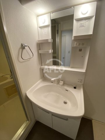 第一玉造マンションの独立洗面台|第一玉造マンション　洗面化粧台