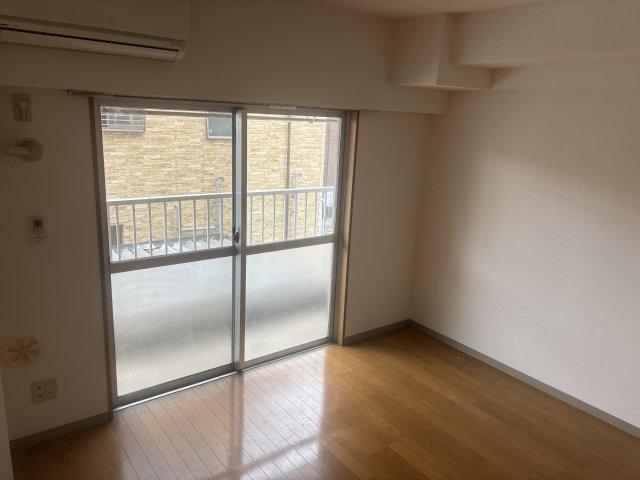 アピスの居間・リビング