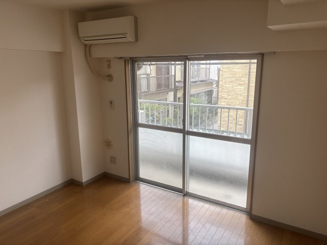 アピスの居間・リビング