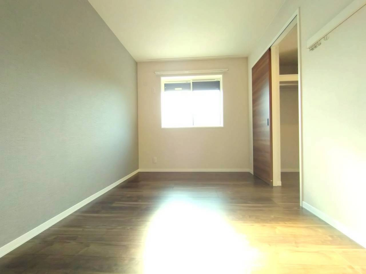 ノーブル　ヨスミの洋室