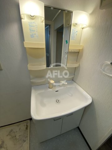 第一玉造マンションの独立洗面台|第一玉造マンション　洗面化粧台
