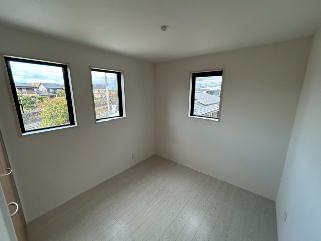 【洋室】 | 南区元三町1丁目8号棟　新築戸建て